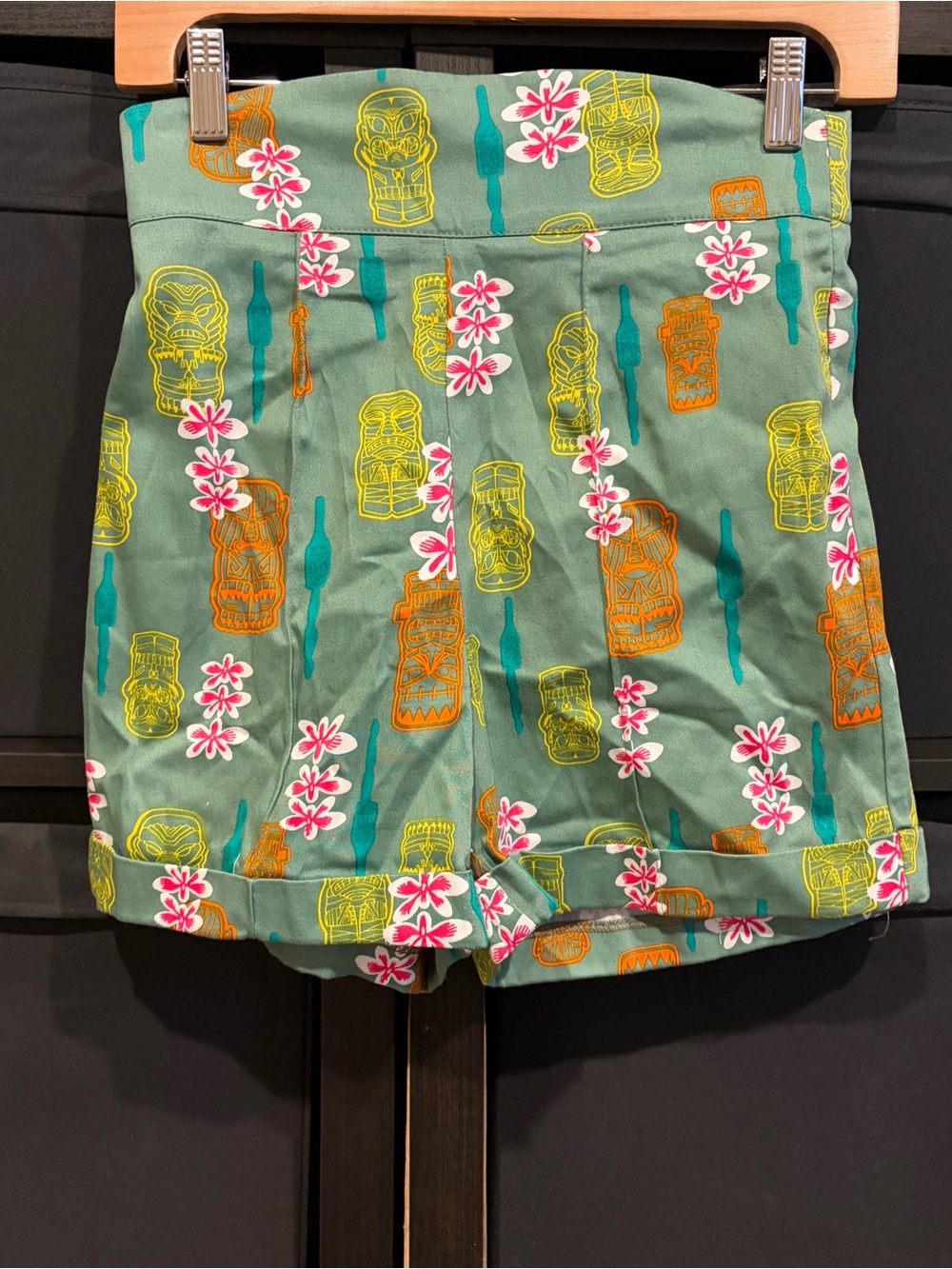 Pinup Couture High Waisted Shorts In Teal Tiki NWOT Size S